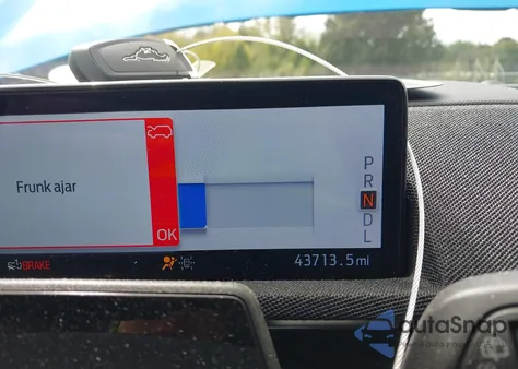 2022 Ford Mustang Mach-E Premium z USA, uszkodzony, nr VIN 3FMTK3R78NMA28119